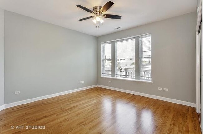 Foto del edificio - 4936 S Champlain Ave