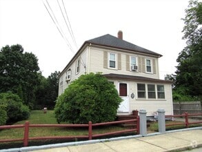 Building Photo - 5 Cherry St Ct