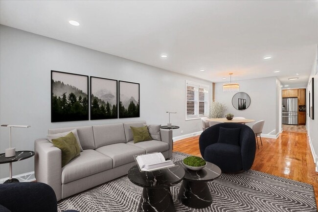 Foto del edificio - 6422 N Seeley Ave