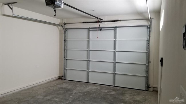 Foto del edificio - 8101 N 23rd St