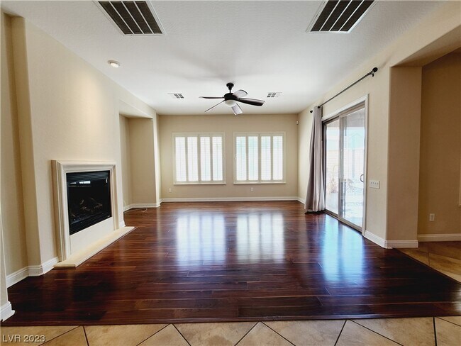 Building Photo - 7387 Preen St