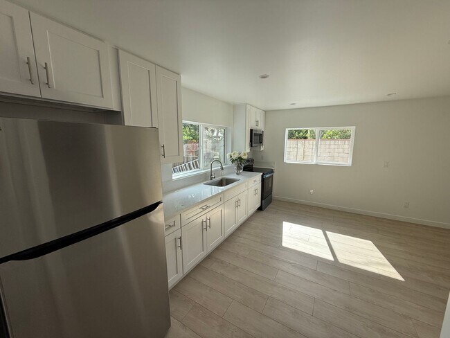 Foto del edificio - 16918 Bassett St