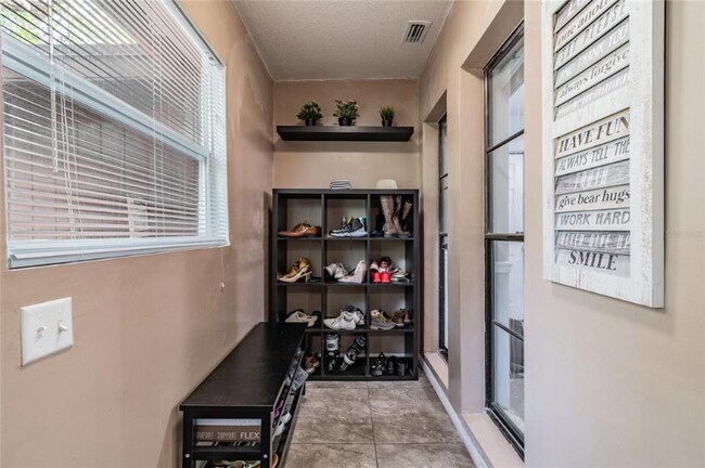Foto del edificio - 14604 Oak Vine Dr