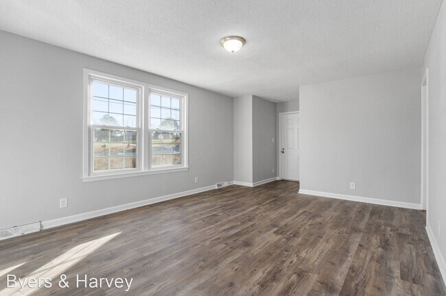 Building Photo - 3 br, 1 bath House - 506 Overton Drive