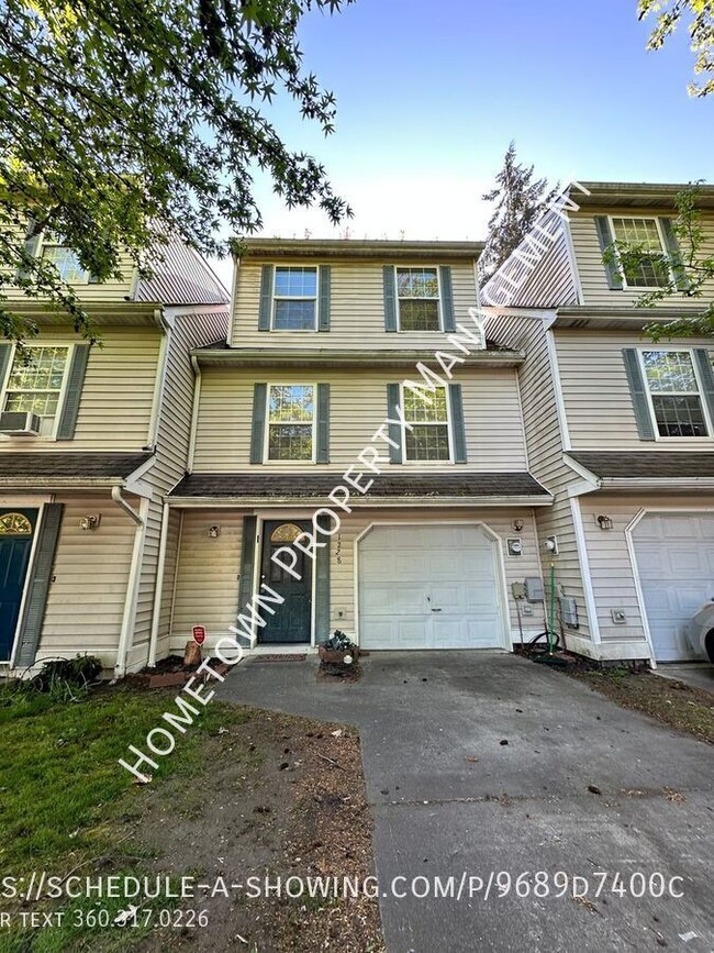 Building Photo - 1228 Cora St SE