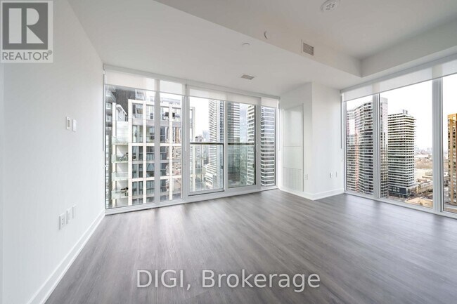 Building Photo - 8 Gloucester St