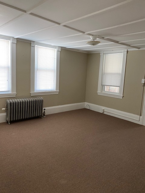 Sala de estar - 7 Fayette St