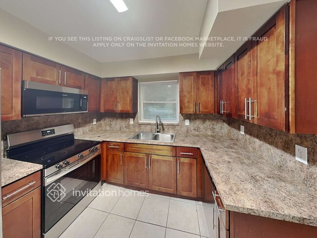 Building Photo - 3714 Taft St