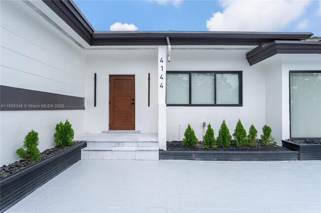 Foto del edificio - 4144 Alton Rd
