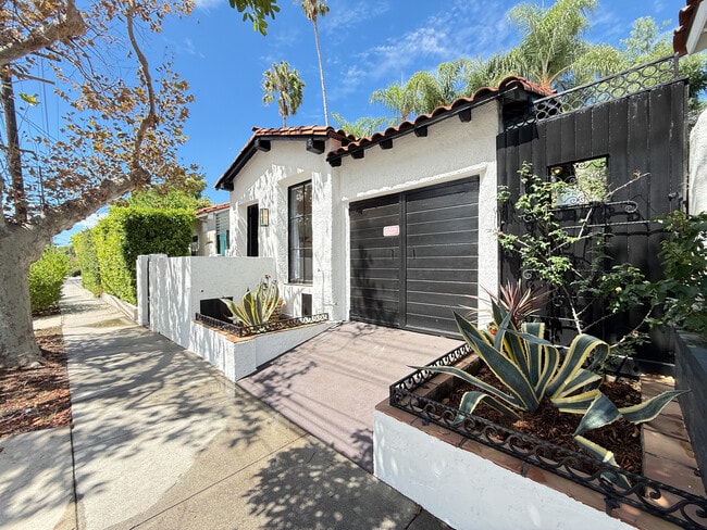 Building Photo - 7269 Waring Ave
