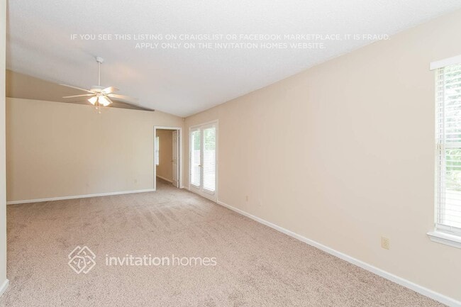 Building Photo - 8313 Lakemont Dr