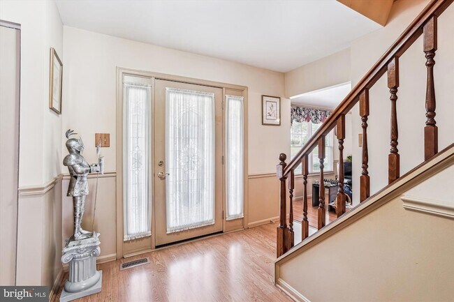 Foto del edificio - 10902 Valley Brook Dr