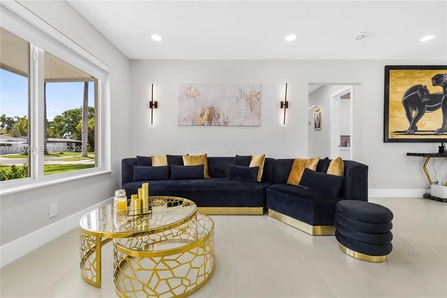 Foto del edificio - 1104 N 13th Terrace