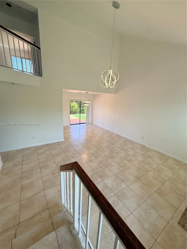 Building Photo - 9645 SW 148th Pl