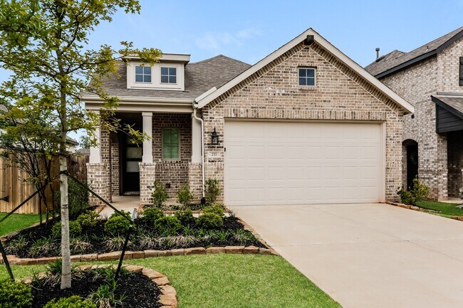 Building Photo - 235 Aster View Ct