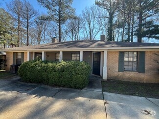 Building Photo - 2071 Cooperwell Dr