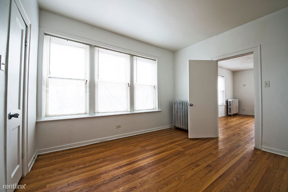 Primary Photo - 2 br, 1 bath Apartment - 7930 S Ingleside Ave