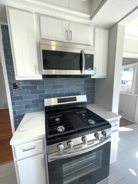 Kitchen - 2314 Mira Vista Ave