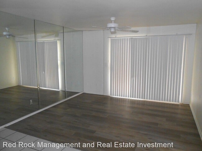 Building Photo - 2 br, 2 bath House - 3064 Casey Dr. #104