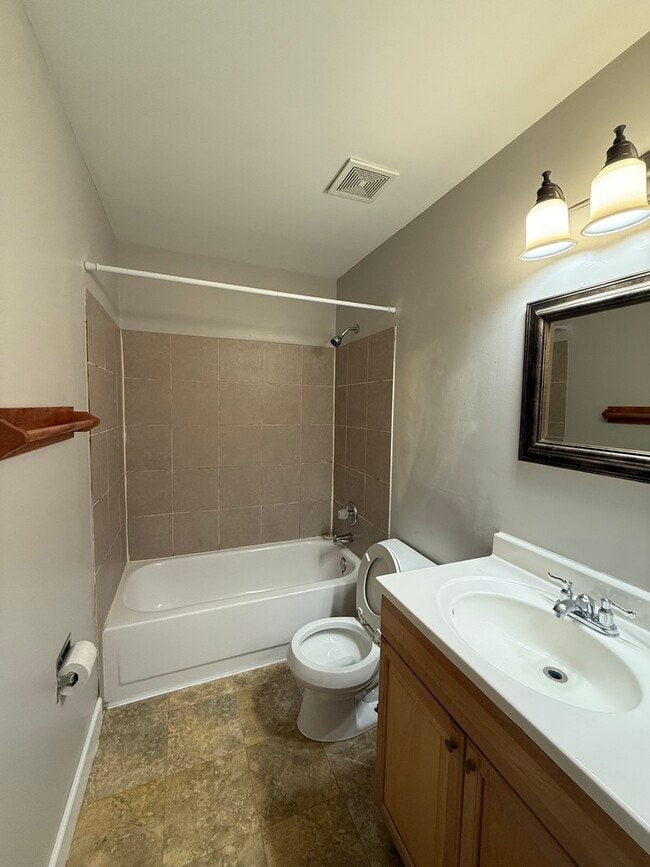 Building Photo - 3270 Allspice Ct