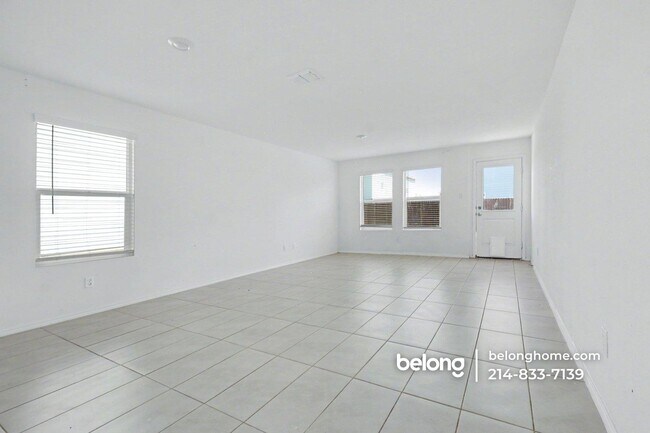 Building Photo - 143 Plumcove Dr