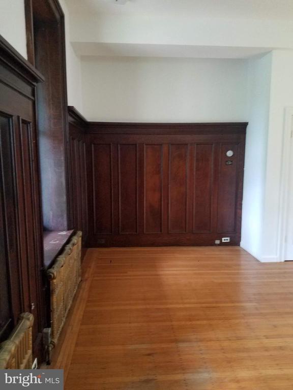 Foto del edificio - 348 Green Ln