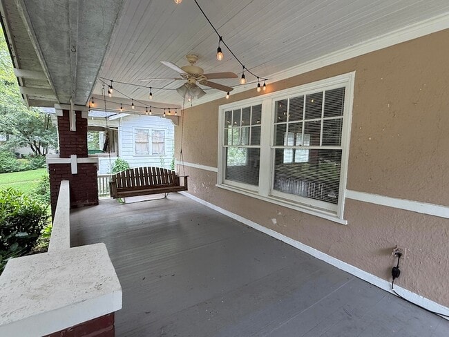 Photo - 221 Morningside Dr House