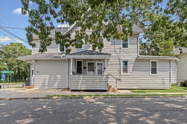 Photo - 601 Wesley Avenue - C Apartment