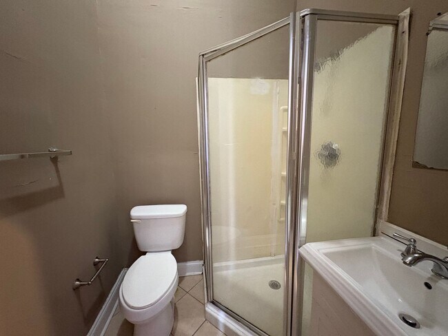 Building Photo - 171 Orange St