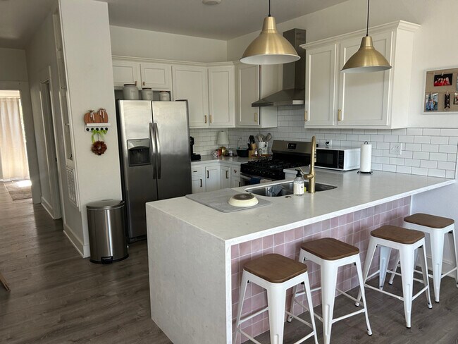 Building Photo - 121 N Washington Ave