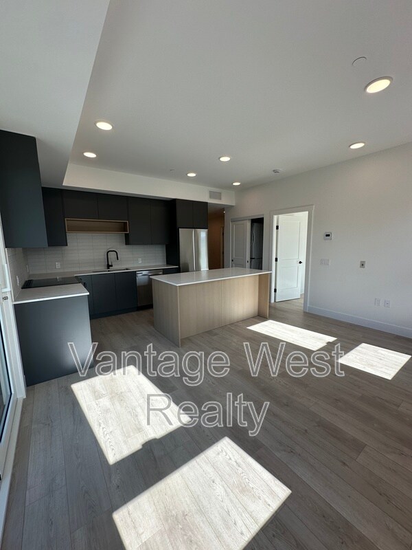 Photo du bâtiment - 620-620 Coronation Ave