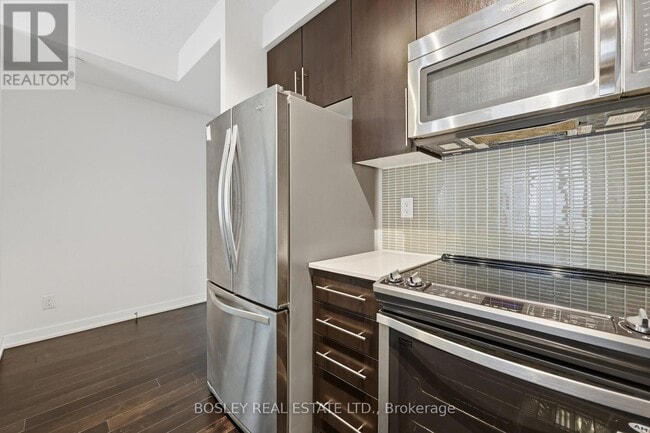 Building Photo - 4011 Brickstone Mews