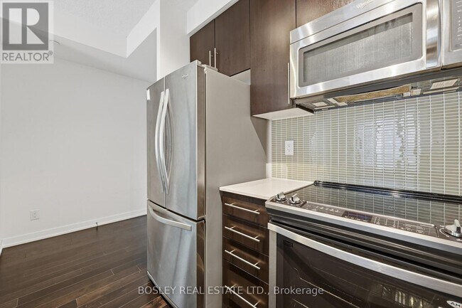 Photo du bâtiment - 4011 Brickstone Mews