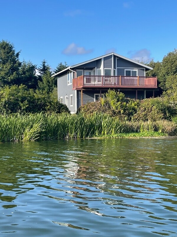 Foto del edificio - 871 Pheasant Ct SW