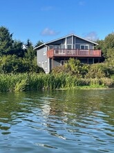 Building Photo - 871 Pheasant Ct SW