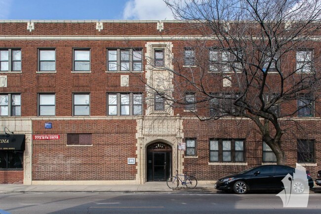 Building Photo - 4601 N Lincoln Ave