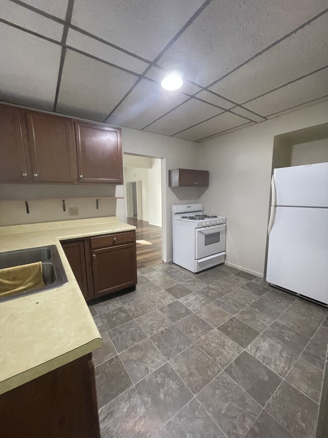 Building Photo - 1728 S 4th St