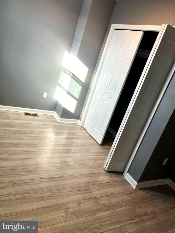 Foto del edificio - 2713 E Monument St