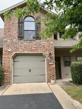 Building Photo - 3450 W Chevaux Dr