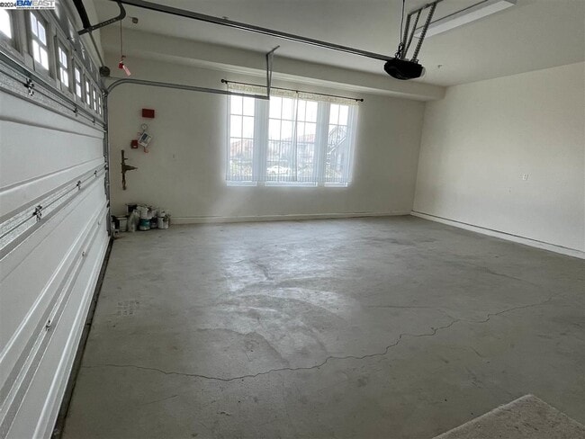 Building Photo - 3350 Ashbourne Cir