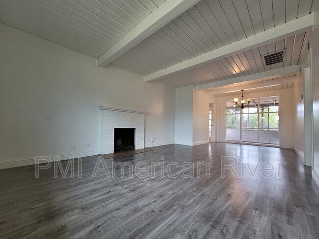 Foto del edificio - 6039 35th Ave