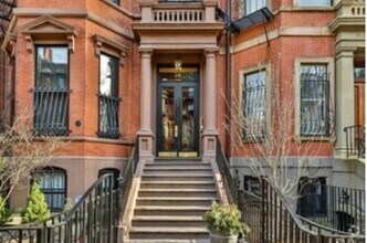 Building Photo - 70 Marlborough St