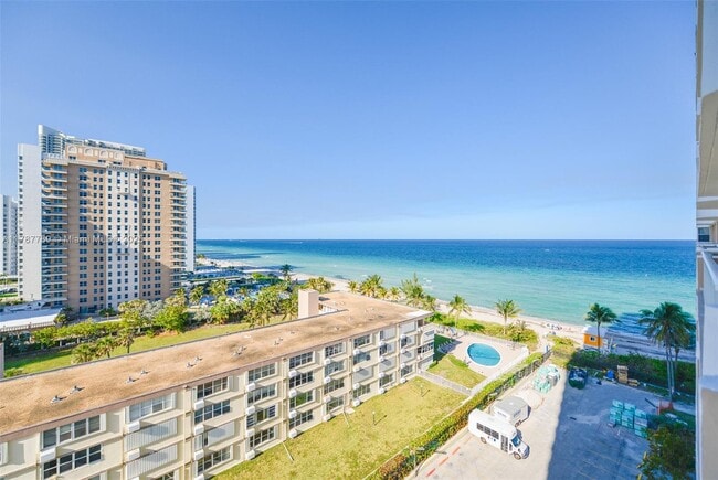 Building Photo - 1950 S Ocean Dr