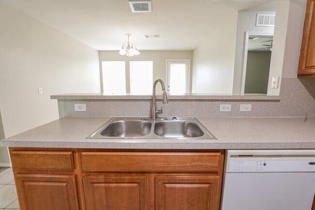 Foto del edificio - 2705 NW 187th Terrace