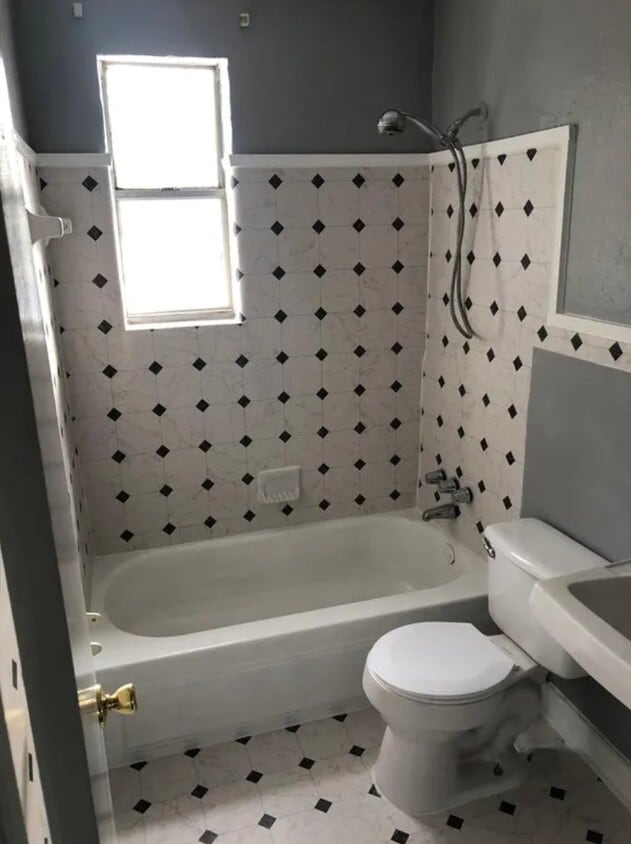 Foto del edificio - 1559 Van Buren St