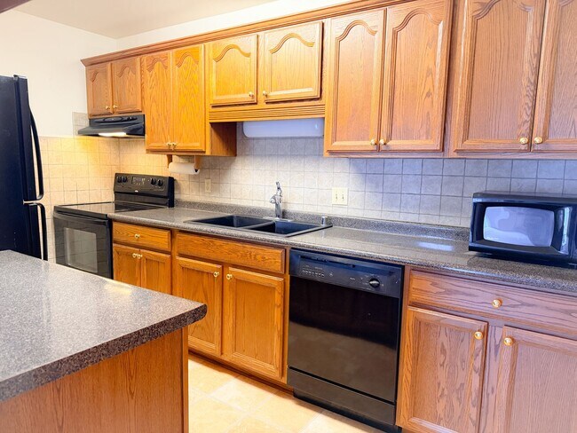 Foto del edificio - W168N11523 El Camino Dr