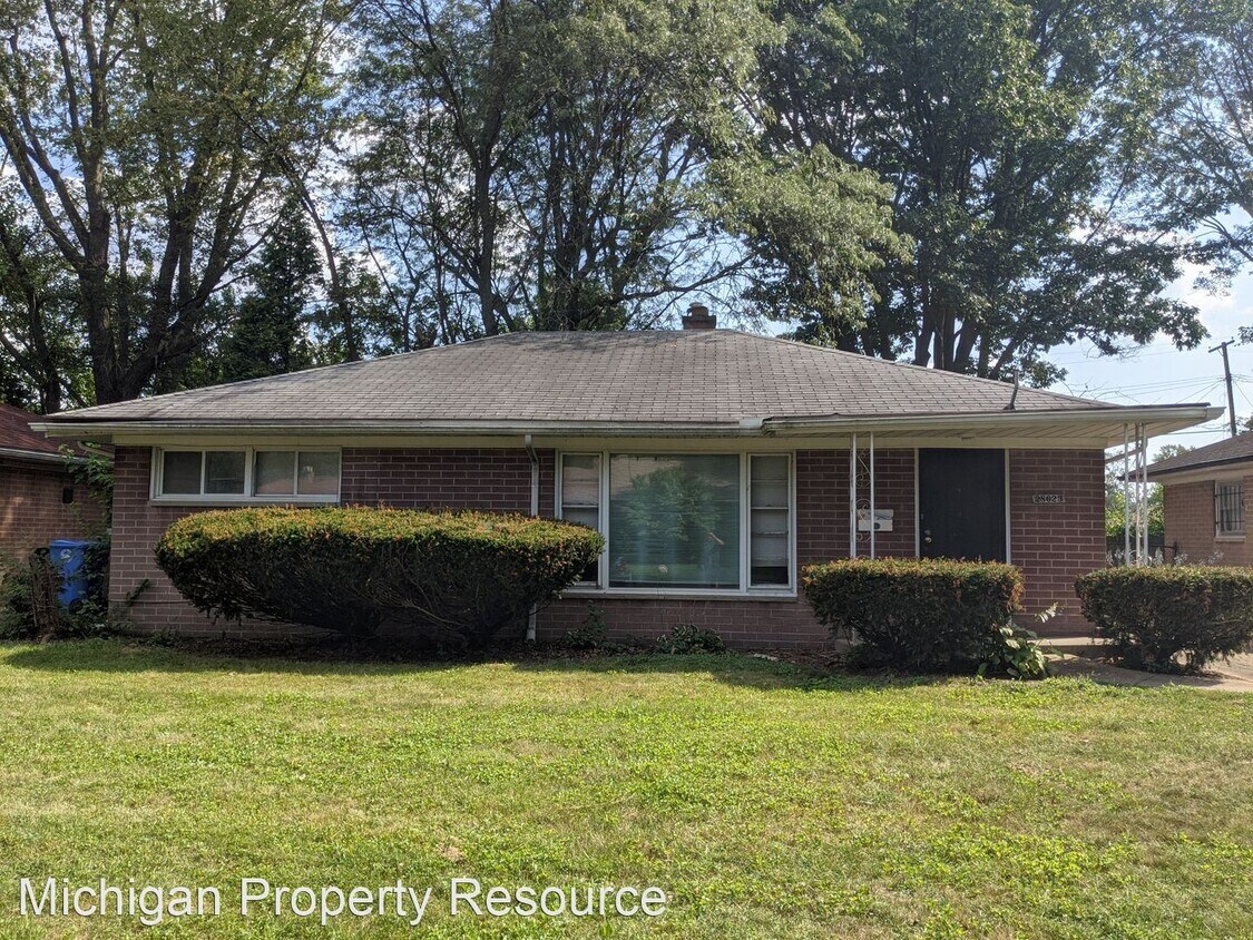 3 br, 1 bath House 28623 Hazelwood House Rental in Inkster, MI