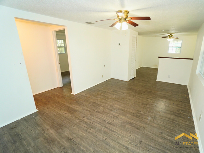 Foto del edificio - 2059 Otis Wallace Ln