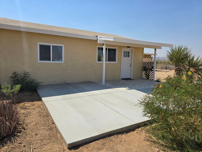 Foto del edificio - Secluded & Super Clean!