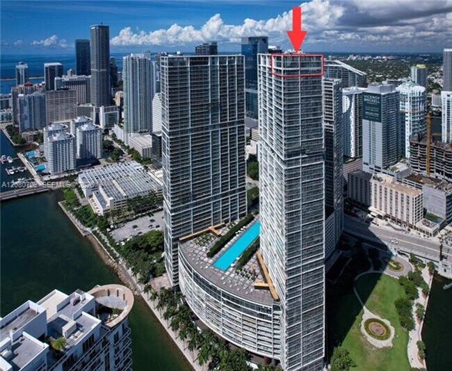 Foto del edificio - 465 Brickell Ave